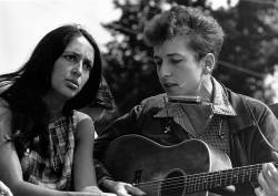 Боб Дилан и Джоан Баез (фото)